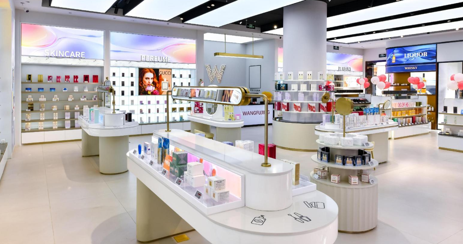 维多利亚老品牌vic全球购跨境体验店北京燕莎奥莱店