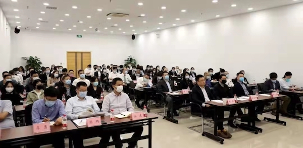 维多利亚老品牌vic(集团)官方网站