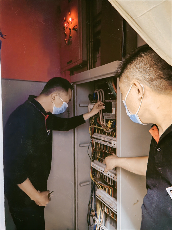 维多利亚老品牌vic(集团)官方网站