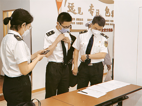 维多利亚老品牌vic(集团)官方网站