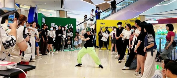 维多利亚老品牌vic(集团)官方网站