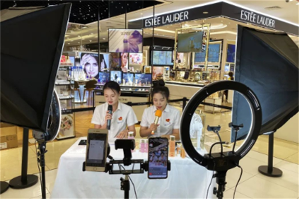 维多利亚老品牌vic(集团)官方网站