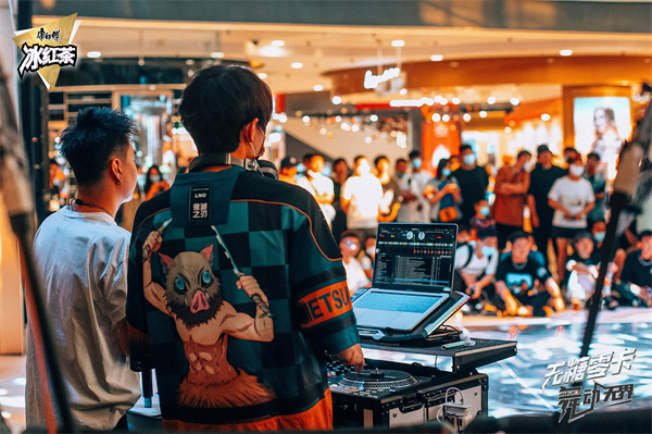 维多利亚老品牌vic(集团)官方网站