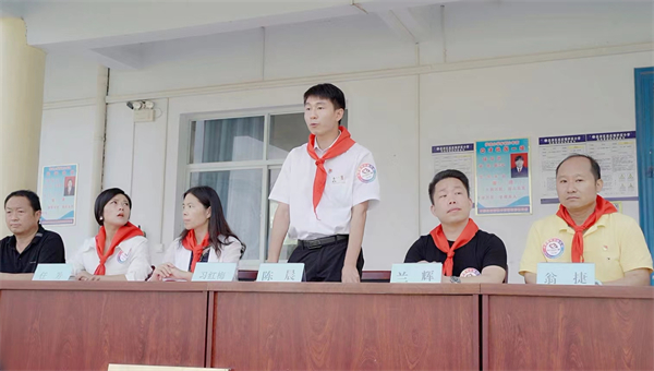 维多利亚老品牌vic(集团)官方网站