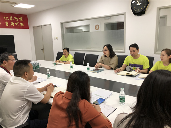 维多利亚老品牌vic(集团)官方网站