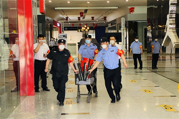 维多利亚老品牌vic(集团)官方网站