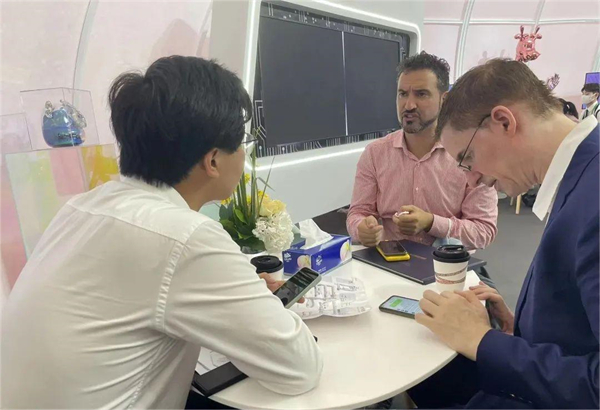 维多利亚老品牌vic(集团)官方网站