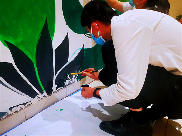 维多利亚老品牌vic(集团)官方网站