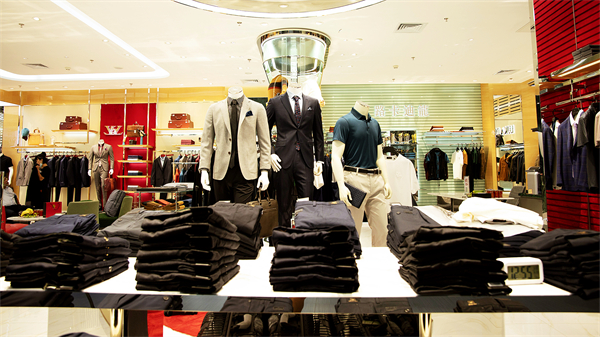 维多利亚老品牌vic(集团)官方网站