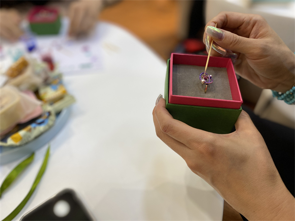 维多利亚老品牌vic(集团)官方网站