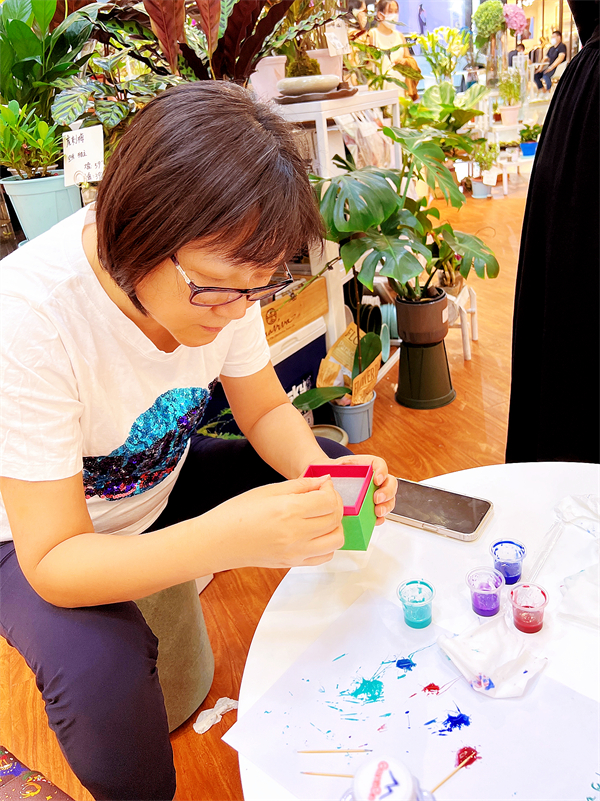 维多利亚老品牌vic(集团)官方网站