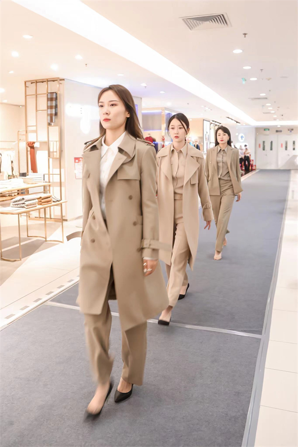 维多利亚老品牌vic(集团)官方网站