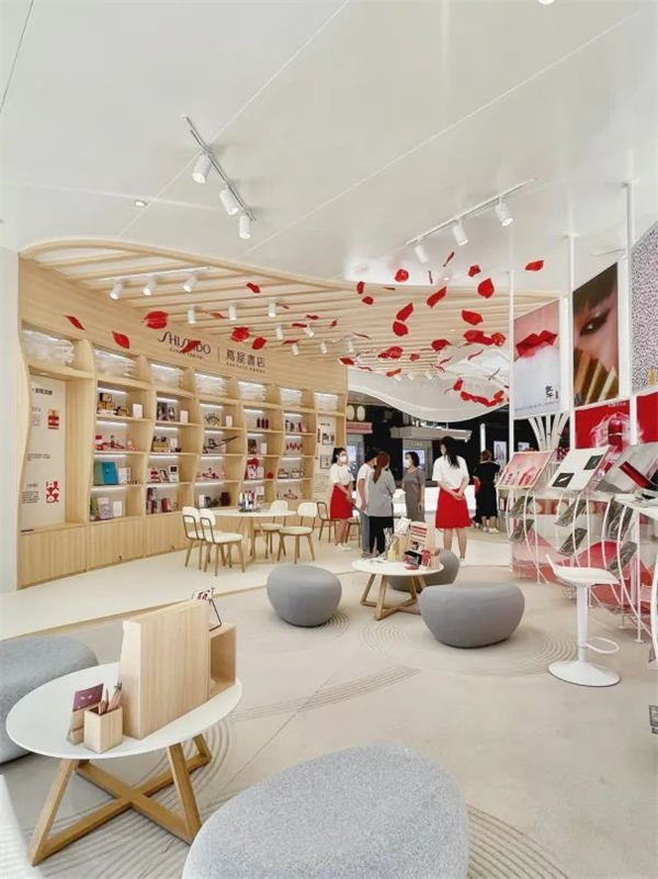 维多利亚老品牌vic(集团)官方网站