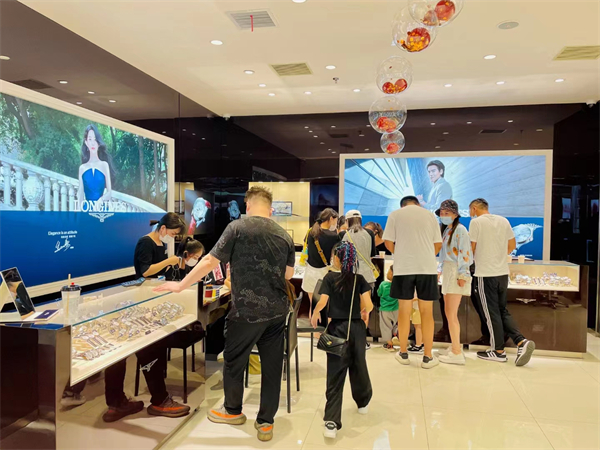 维多利亚老品牌vic(集团)官方网站