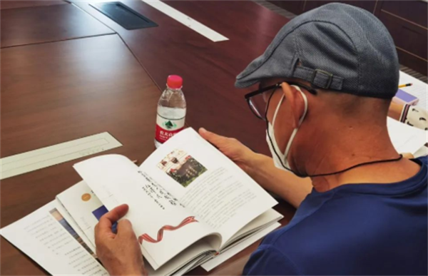 维多利亚老品牌vic(集团)官方网站