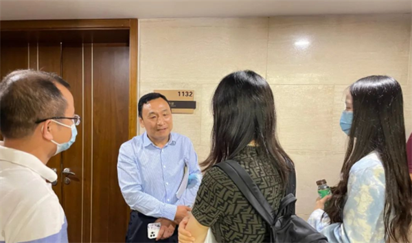 维多利亚老品牌vic(集团)官方网站