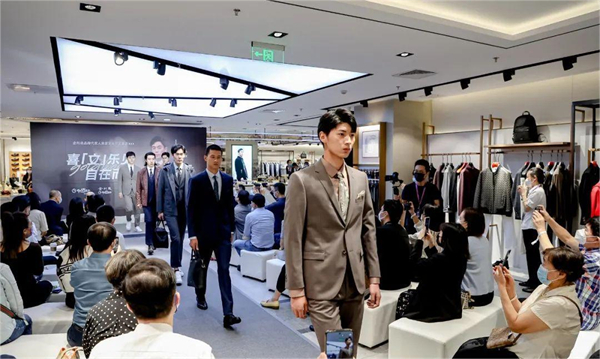 维多利亚老品牌vic(集团)官方网站