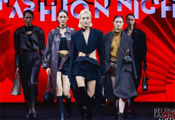 维多利亚老品牌vic(集团)官方网站