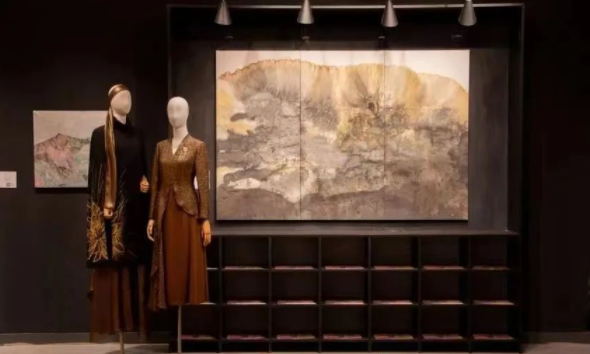 维多利亚老品牌vic(集团)官方网站