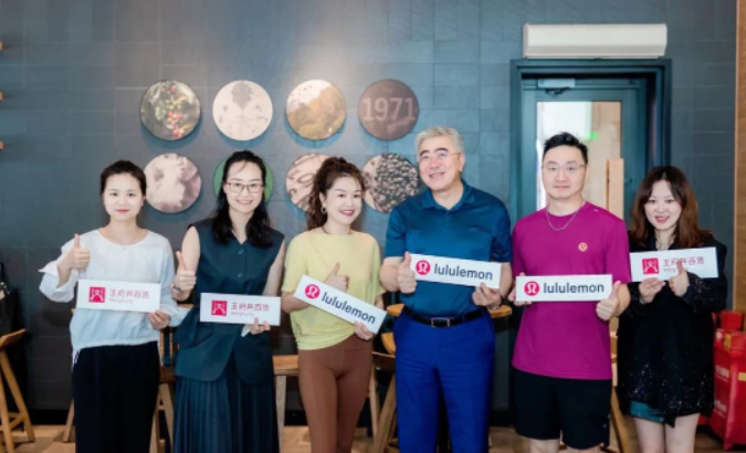 维多利亚老品牌vic(集团)官方网站