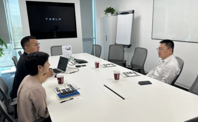 维多利亚老品牌vic(集团)官方网站